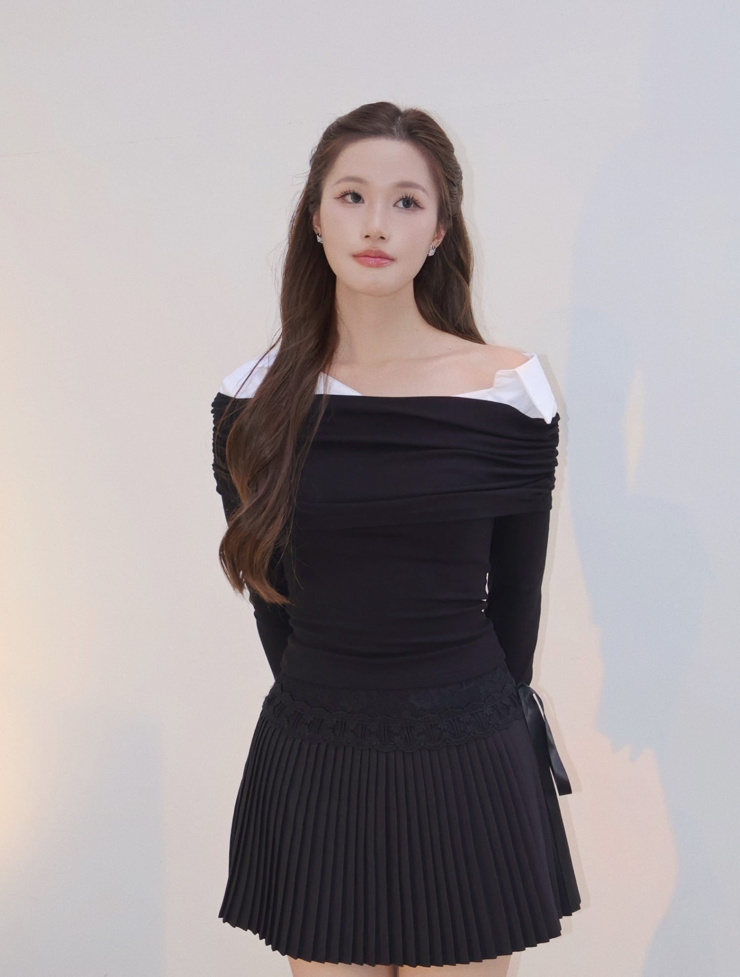 MIU Off-Shoulder - Black