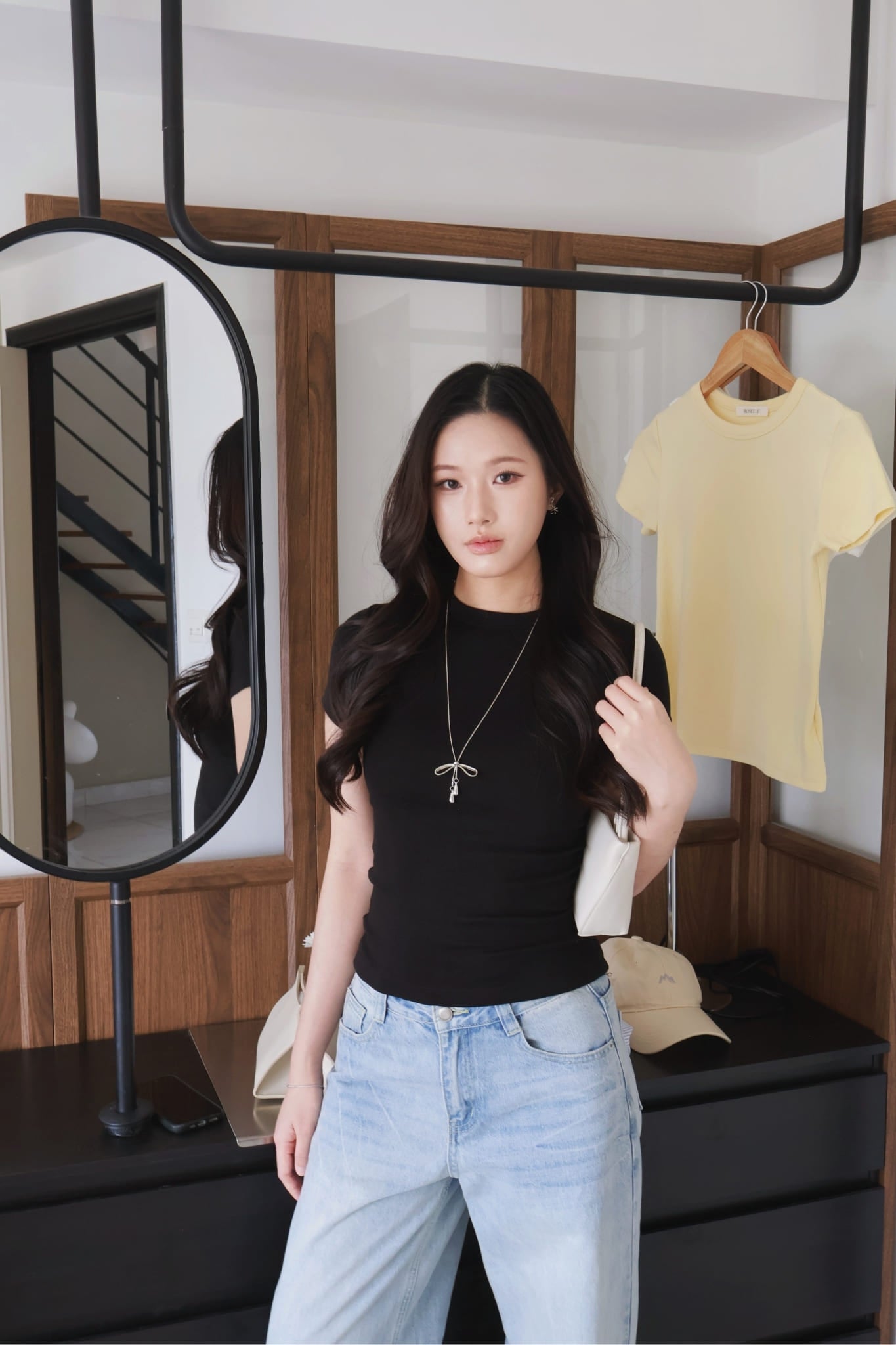 Mousse Tee- Black