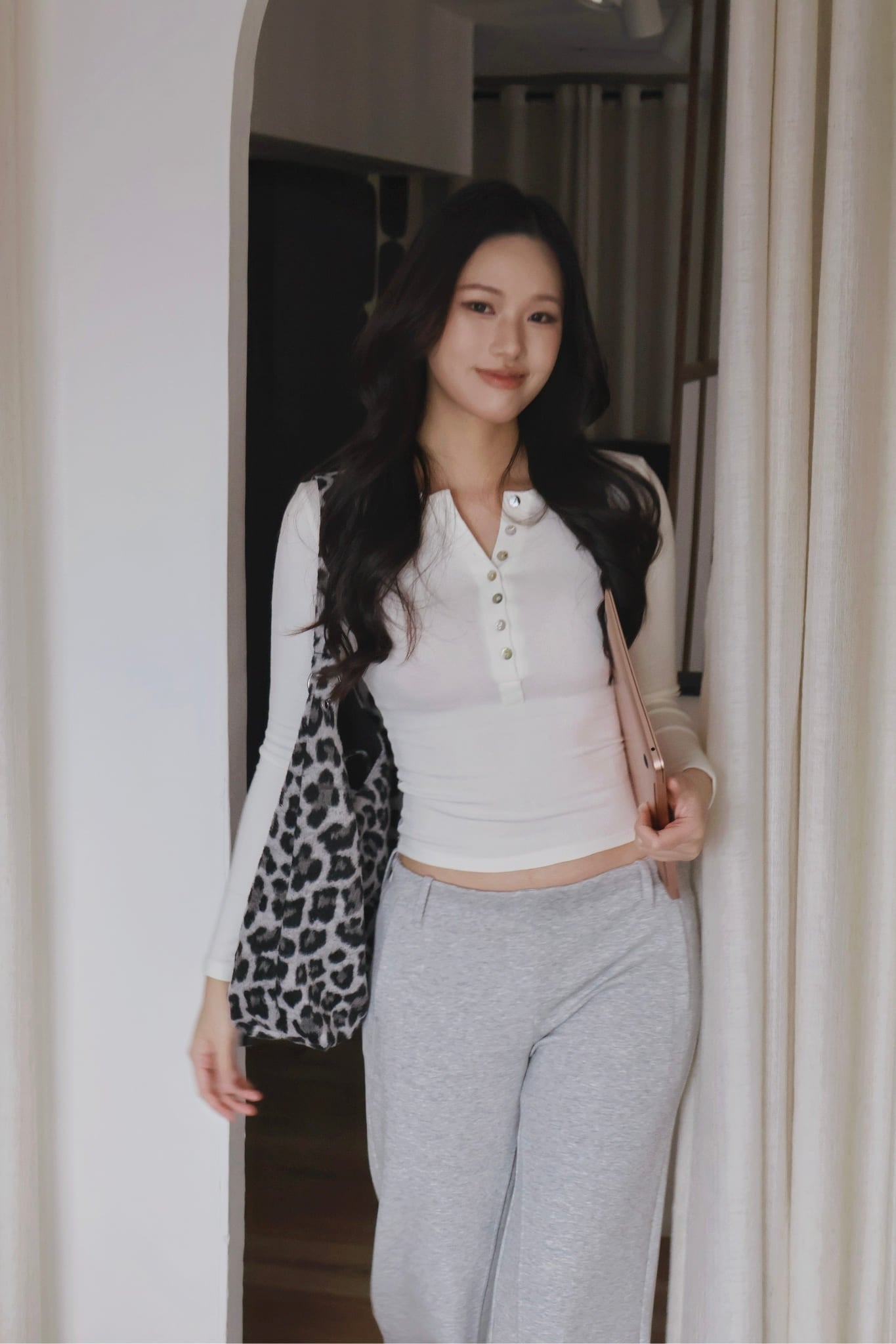 Pearl-Skin Henley- White