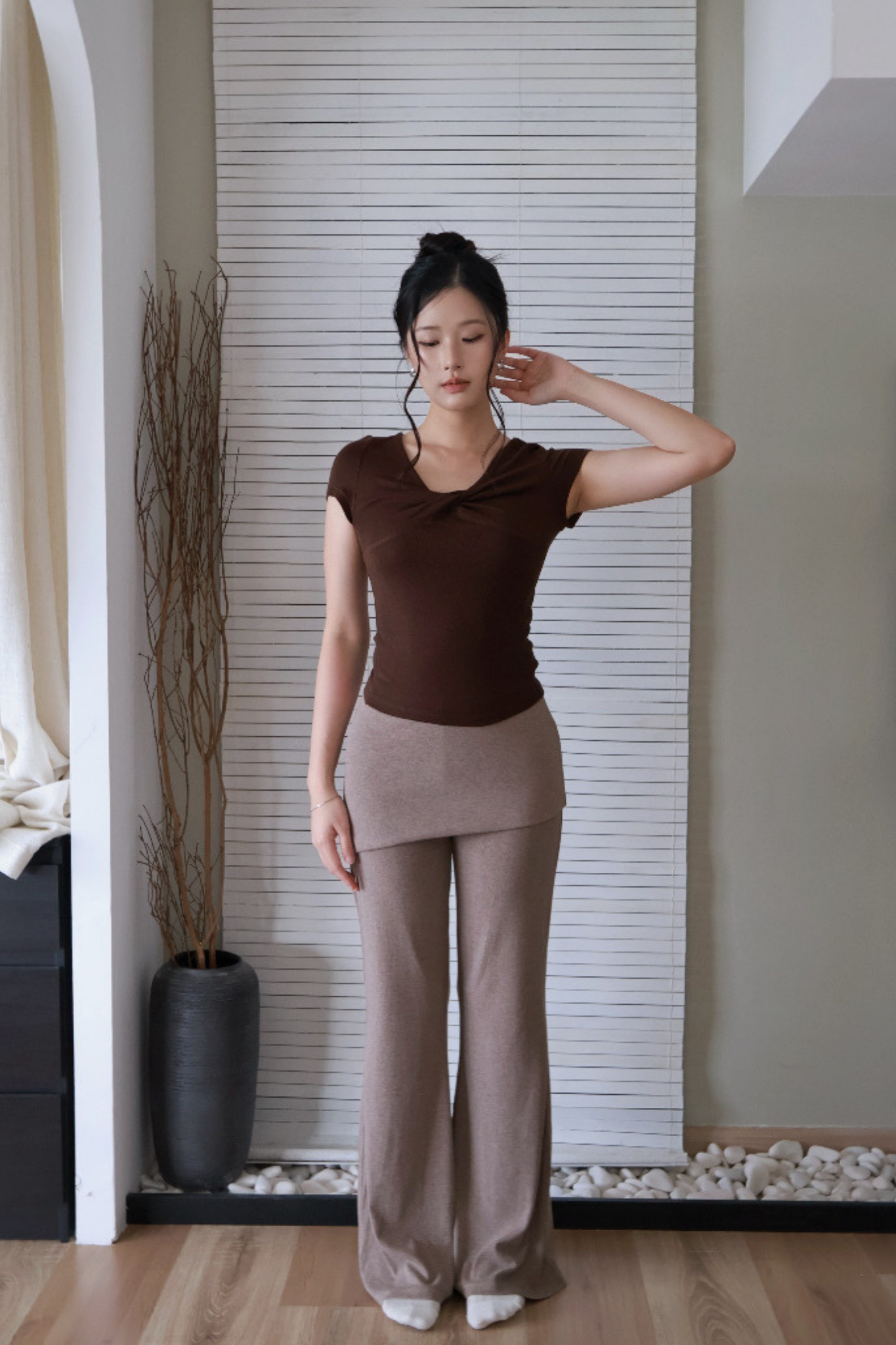 Roche Tee - Brown